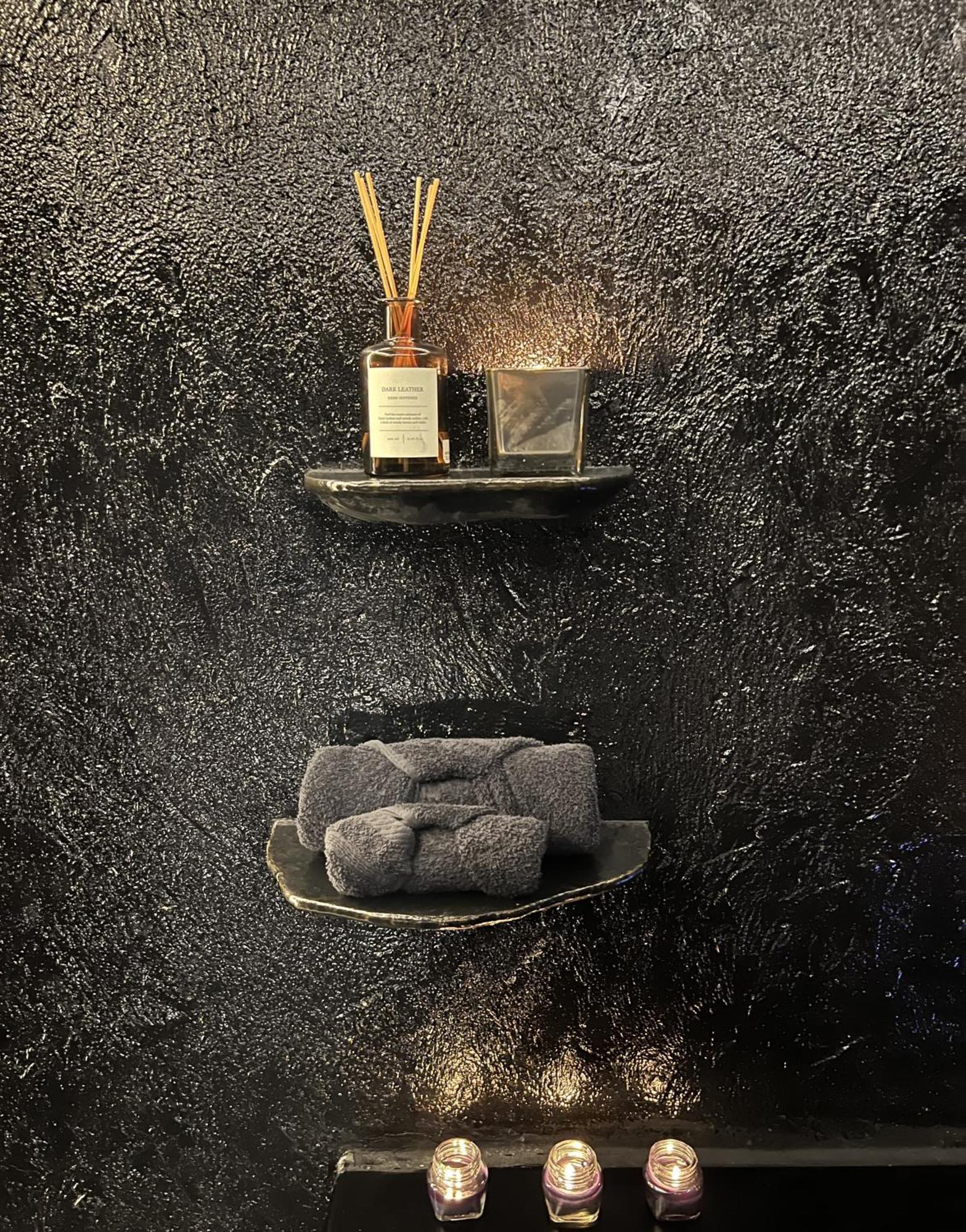 Doormat#13 Black Mirror Thessaloniki Exterior foto